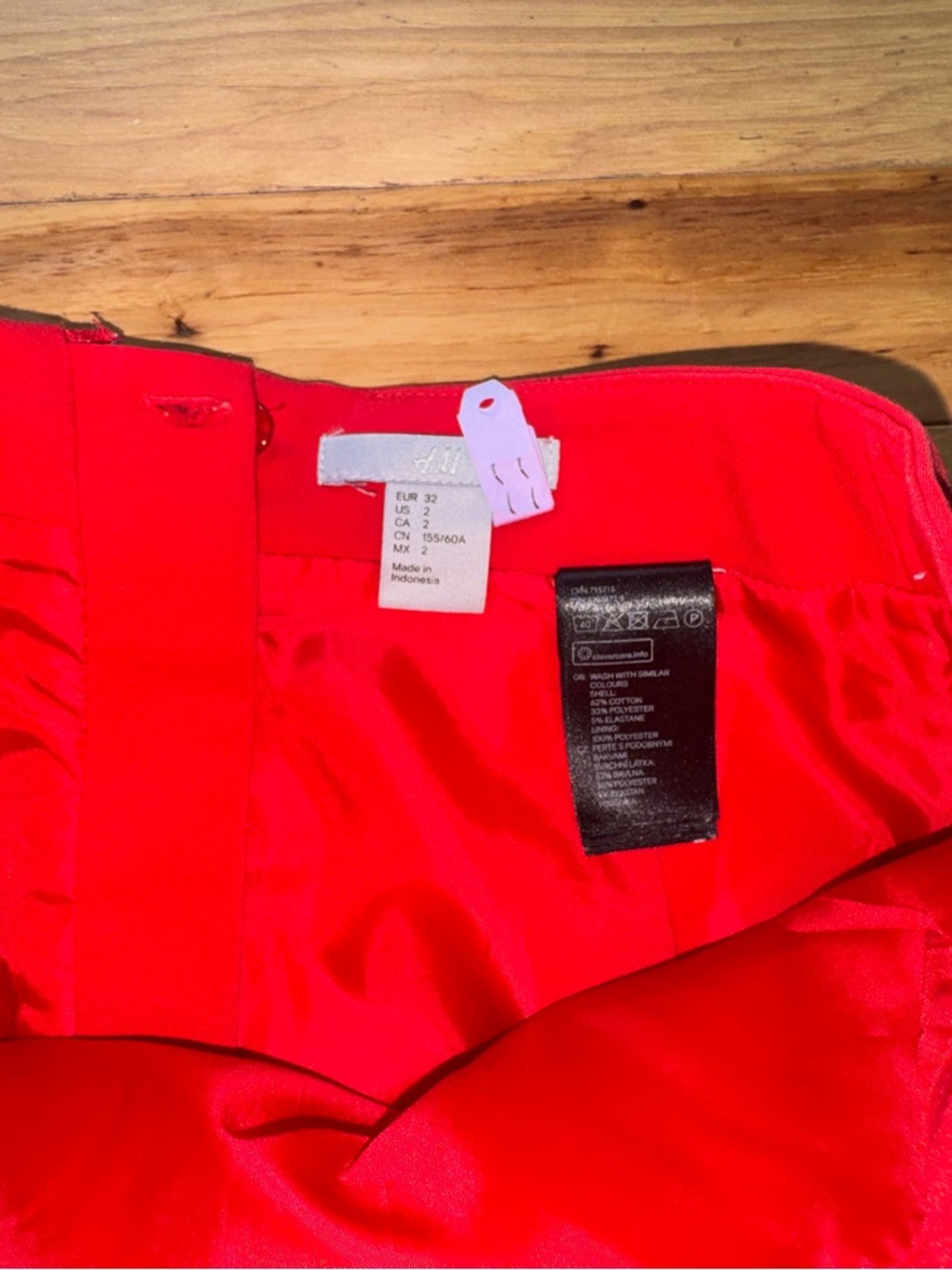 H&M Red Satin Skirt ladies size 2